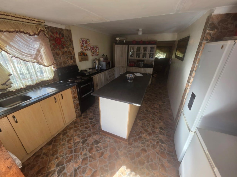2 Bedroom Property for Sale in Roodepan Northern Cape